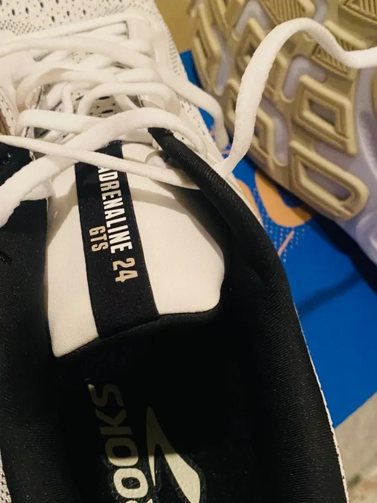 Brooks adrenaline GTS 24 size 14 Brooks Men's White and Black Athletic Shoes - Picture 7 of 8